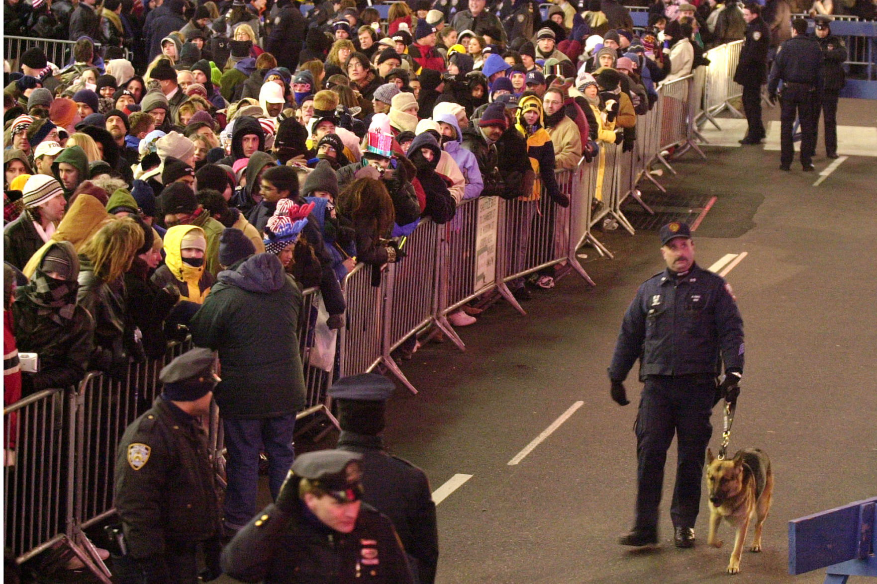 NYC NEW YEARS 2002